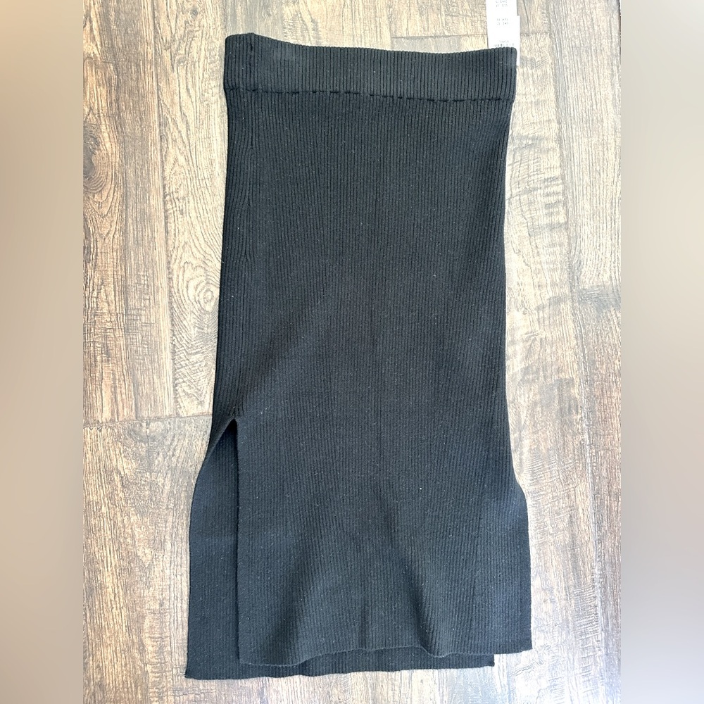 NWT Black Abercrombie & Fitch Knit skirt w/2 side slits size xs